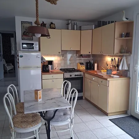 La Petite Maison